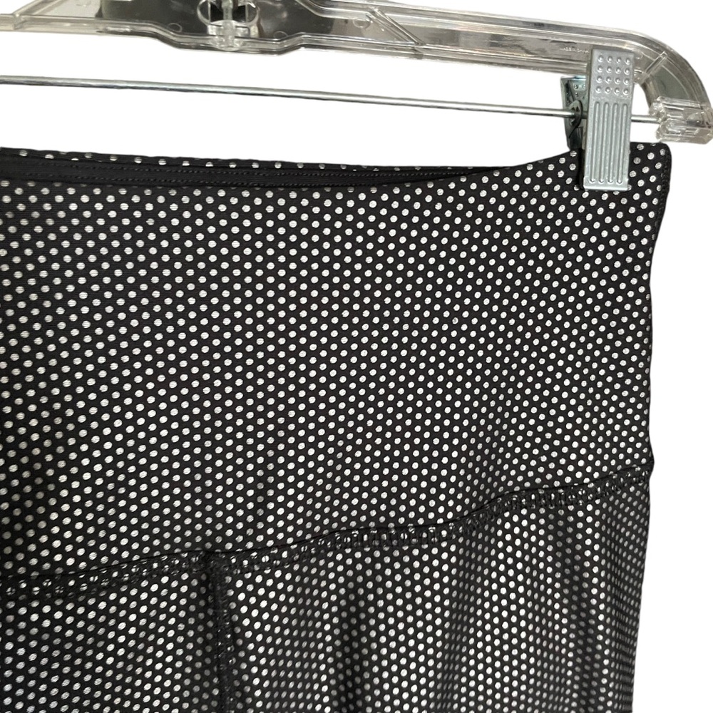 Beyond Yoga Silver and Black Leggings Size L - Picture 3 of 5